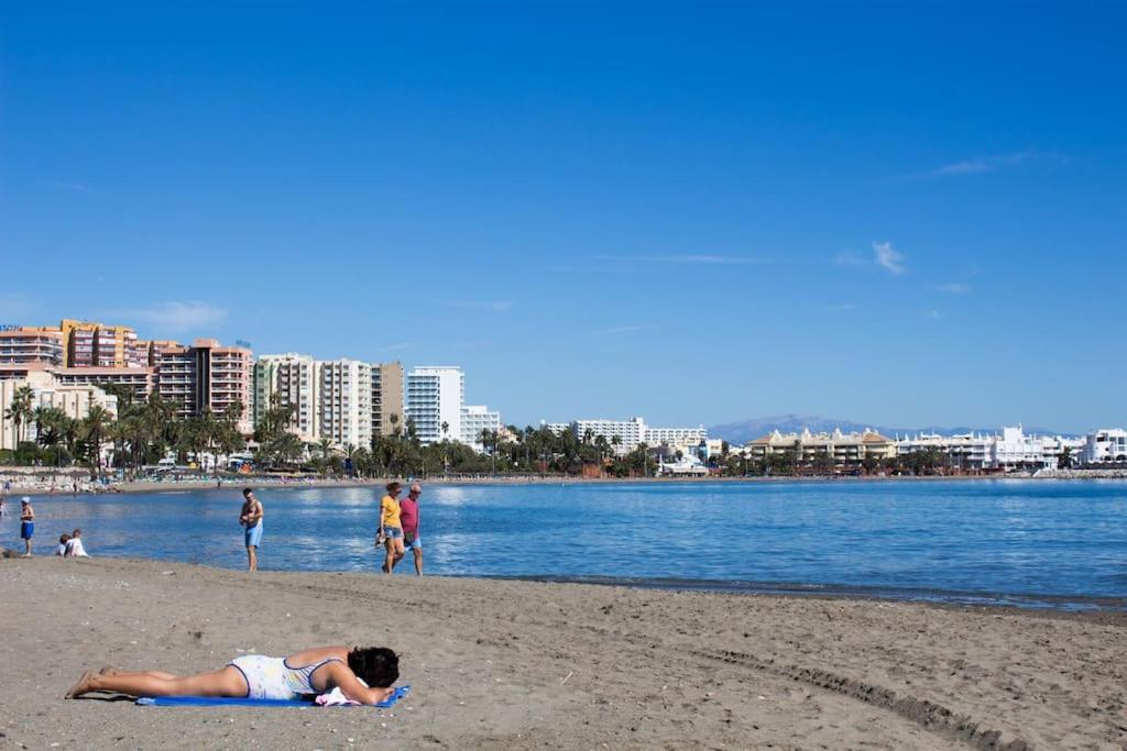 Wonderful Studio Apartment On The Beachfront Benalmádena Buitenkant foto