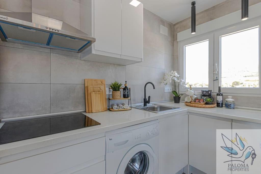 Wonderful Studio Apartment On The Beachfront Benalmádena Buitenkant foto