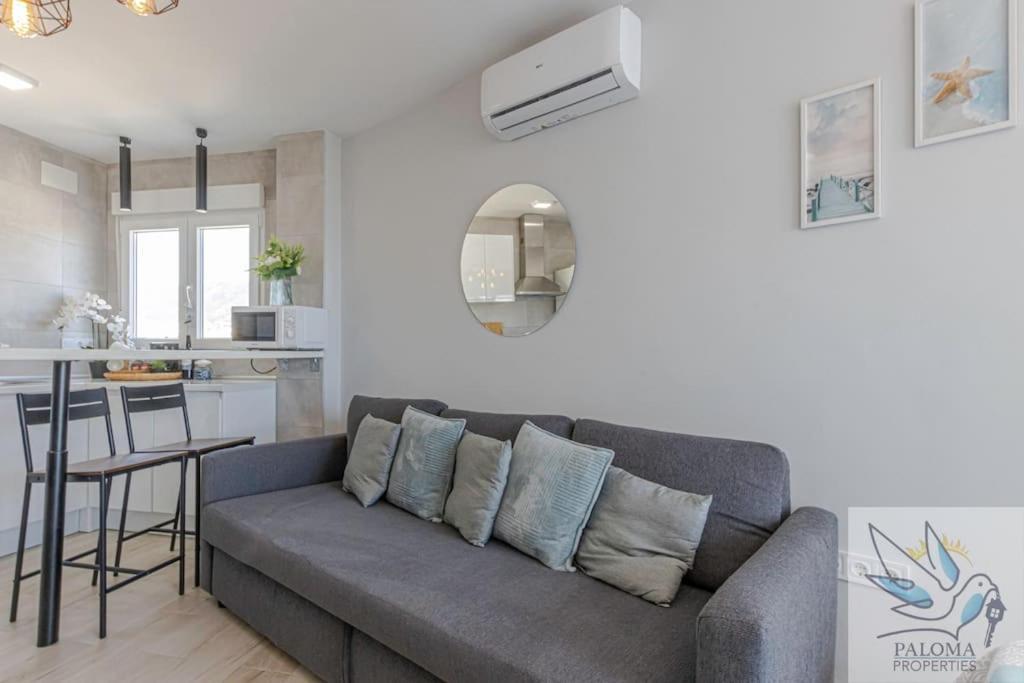 Wonderful Studio Apartment On The Beachfront Benalmádena Buitenkant foto