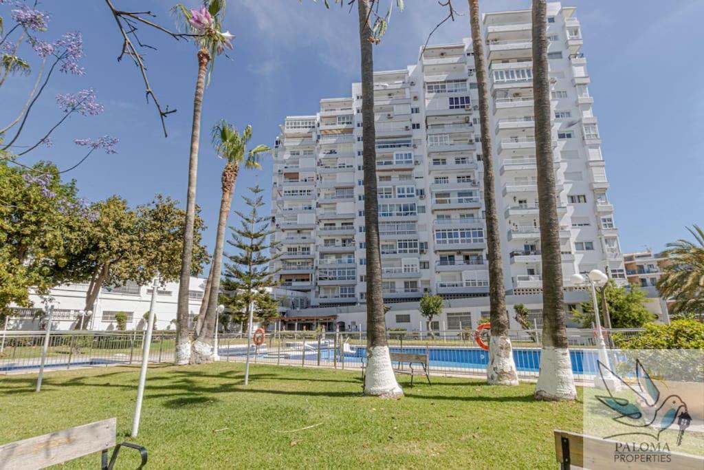 Wonderful Studio Apartment On The Beachfront Benalmádena Buitenkant foto