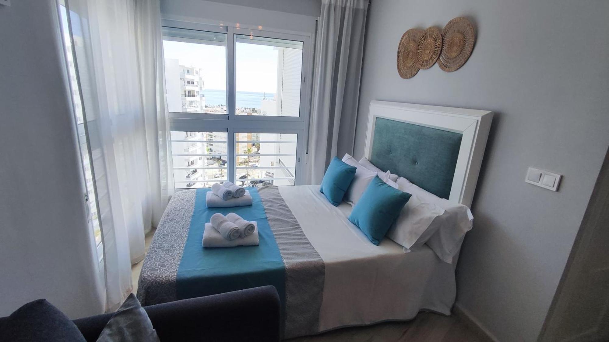 Wonderful Studio Apartment On The Beachfront Benalmádena Buitenkant foto
